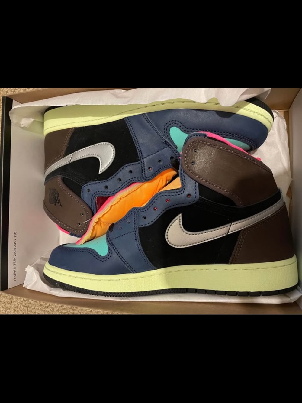 Jordan 1 Retro High Tokyo Bio Hack - Picture 4 of 7
